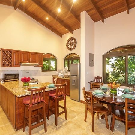 "Hana'S Celeste Retreat" Large Modern Villa Sleeps 6 On 20 Acres Of Nature! Bijagua Exterior photo